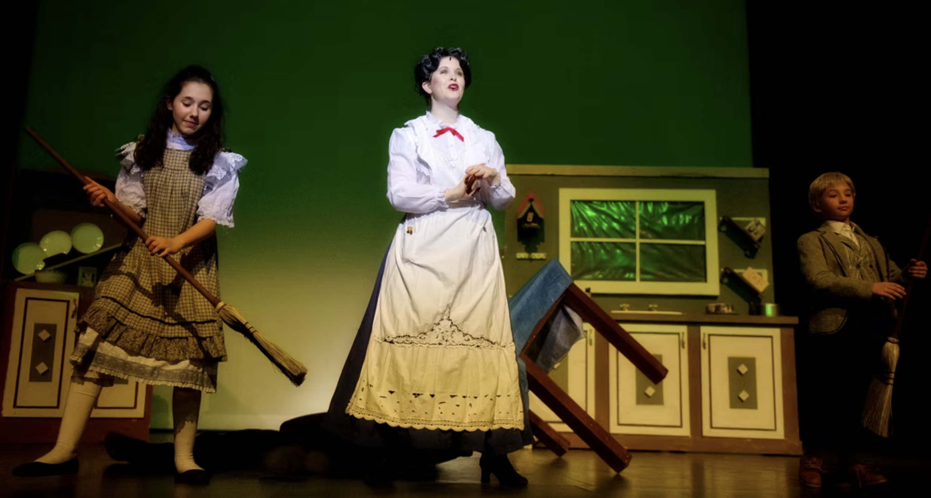 Mary Poppins — SET DESIGN • SET BUILDING • SET PAINTING • AUTOMATION • PRACTICAL EFFECTS & ILLUSIONS • DRAFTING